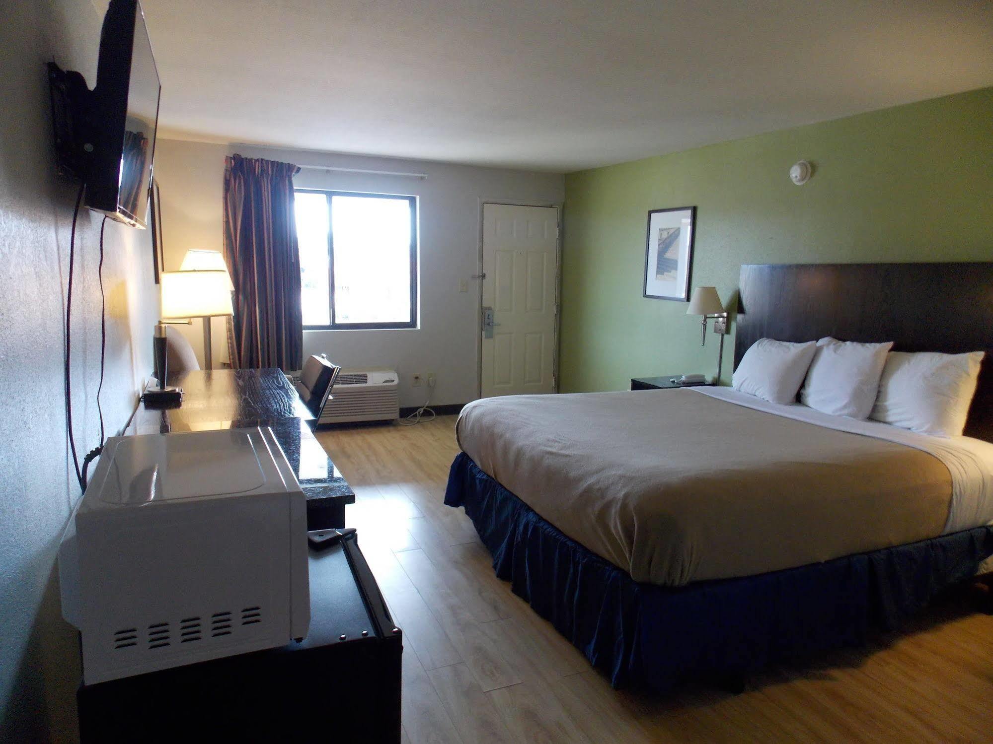 Augusta Best Inn Bagian luar foto